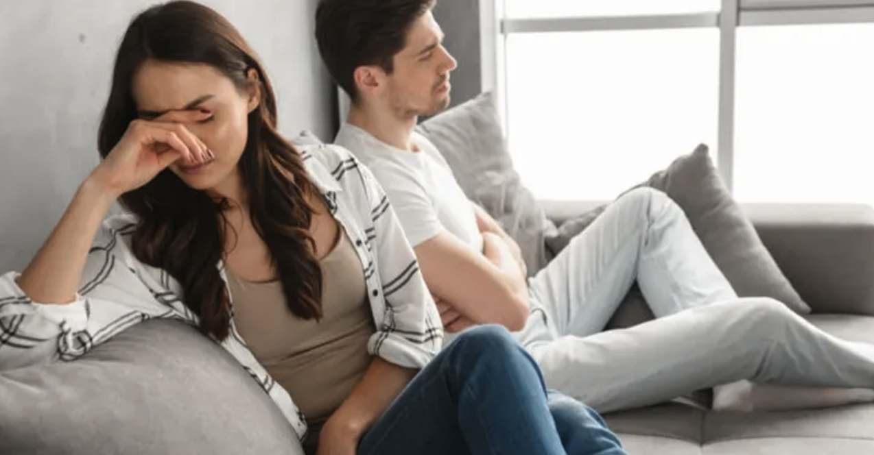 Signs of A Partner’s Unhappiness in the Relationship