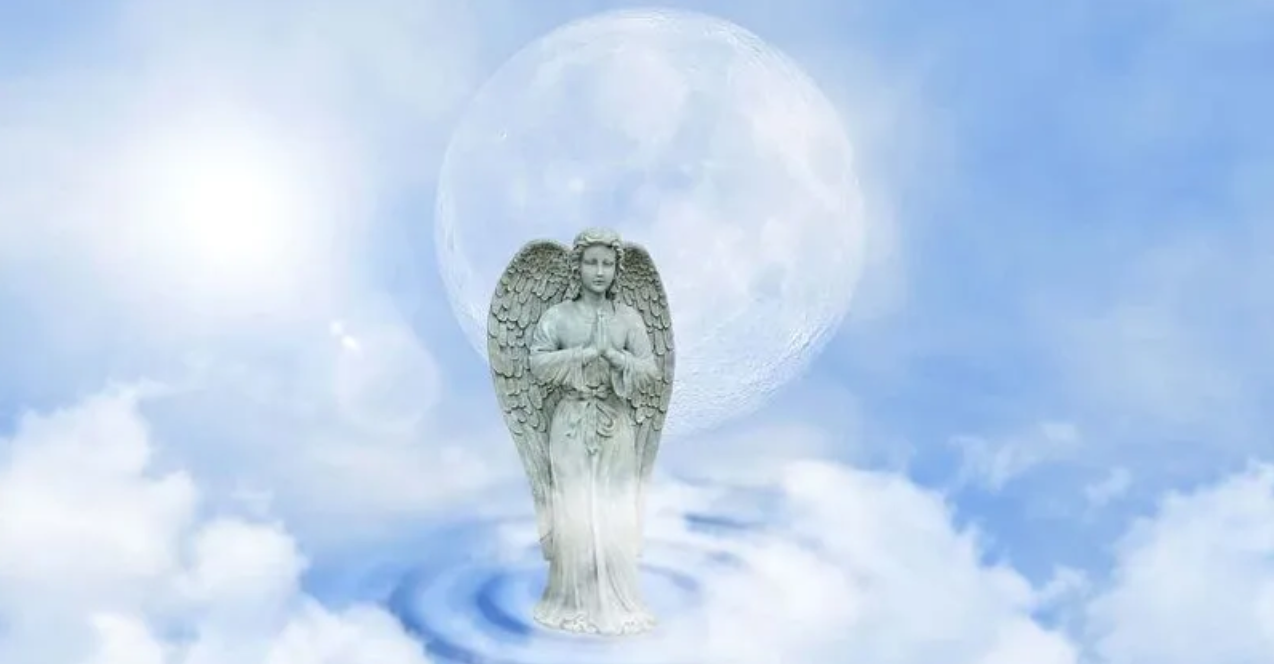 8 Signs of the Presence of a Guardian Angel Who Is Watching Over