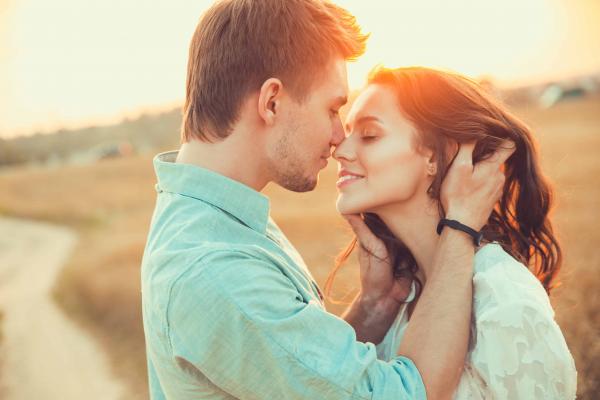 8 Signs of a Man Who Will Never Ever Stop Loving You