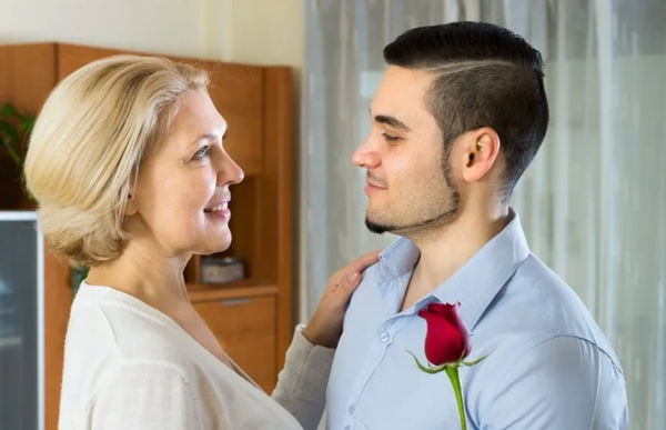 Younger men like older women for these amazing reasons